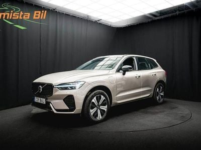 Grå Begagnad 2023 Volvo XC60 Plus SUV | 379 800 kr