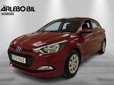 Röd Begagnad 2017 Hyundai i20 Halvkombi | 134 900 kr (Marknadspris)