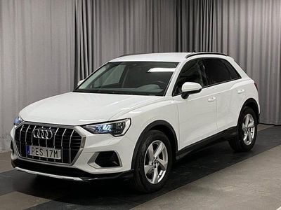Vit Begagnad 2023 Audi Q3 Advanced SUV | 339 900 kr (Marknadspris)