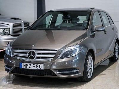 Grå Begagnad 2014 Mercedes B220 Minibuss | 139 500 kr