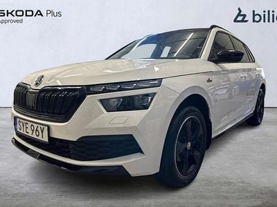 Vit (candy white) Begagnad 2021 Skoda Kamiq Monte Carlo SUV | 254 500 kr (Marknadspris)