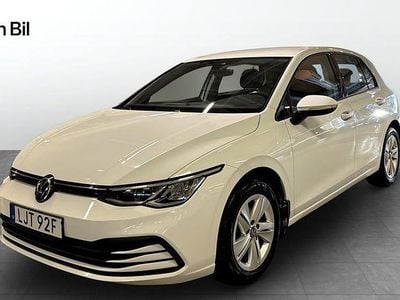 Pure white Begagnad 2021 VW Golf VII Halvkombi | 249 900 kr (Dyr)