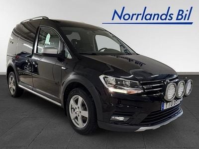 Begagnad VW Caddy 122 HK (89 kW) 2018 Deep black pärleffekt Minibuss