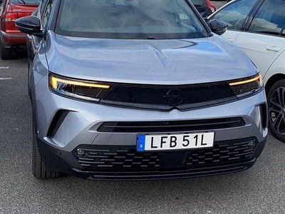 Grey metallic and black Begagnad 2021 Opel Mokka SUV | 210 000 kr
