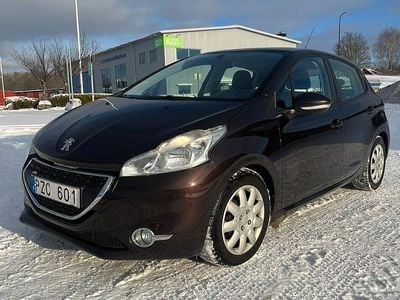 Begagnad Peugeot 208 95 HK (69 kW) 2012 Halvkombi