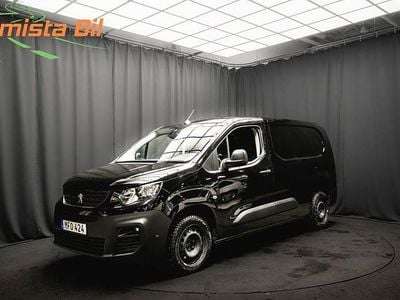 Svart Begagnad 2020 Peugeot Partner Minibuss | 178 700 kr (Marknadspris)