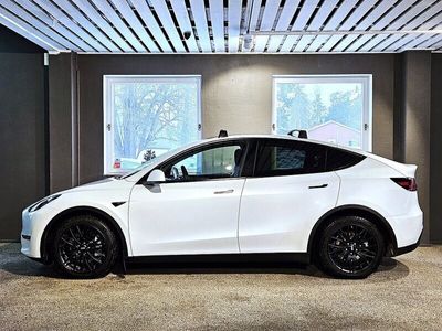 begagnad Tesla Model Y LONG RANGE AWD AUTOPILOT PANORAMA SE.UTR