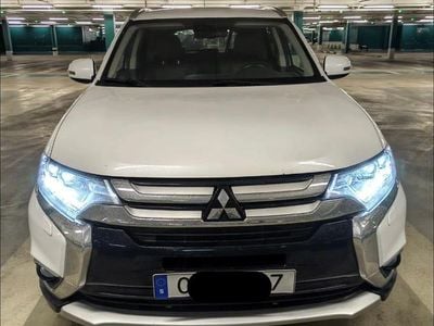 Begagnad Mitsubishi Outlander 150 HK (110 kW) 2016 SUV