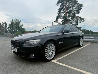 Begagnad BMW 730 245 HK (180 kW) 2011 Black metallic Sedan