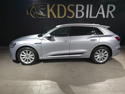 Begagnad Audi e-tron Proline 300 kW (408 HK) 2020 Silver SUV