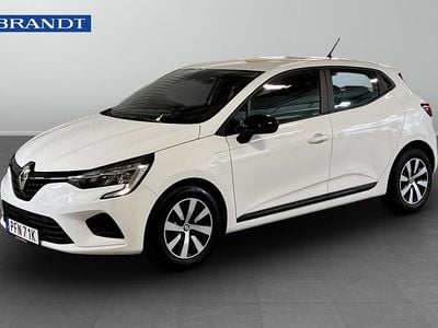 Vit Begagnad 2023 Renault Clio V Equilibre Halvkombi | 174 900 kr (Marknadspris)