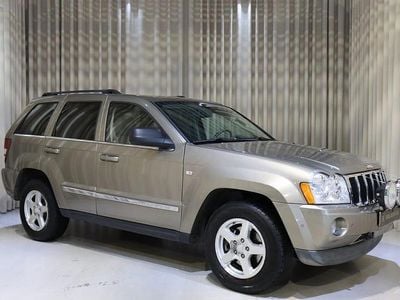 Ljusbrun Begagnad 2006 Jeep Grand Cherokee Limited SUV | 99 900 kr