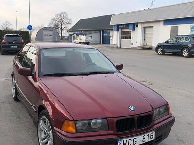 Begagnad 1994 BMW 316 Compact Halvkombi | 35 000 kr
