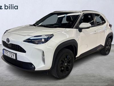 Vit Begagnad 2022 Toyota Yaris Hybrid Active | 249 900 kr (Marknadspris)