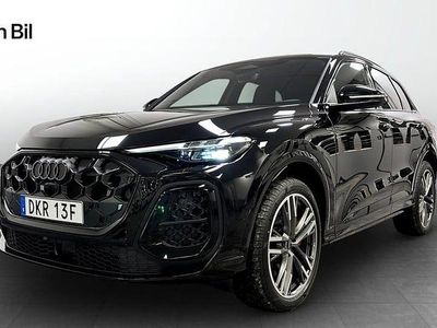Röd Ny 2025 Audi Q5 Edition .1 SUV | 759 000 kr (Marknadspris)