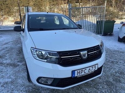 Begagnad Dacia Sandero 90 HK (66 kW) 2018 Vit Halvkombi