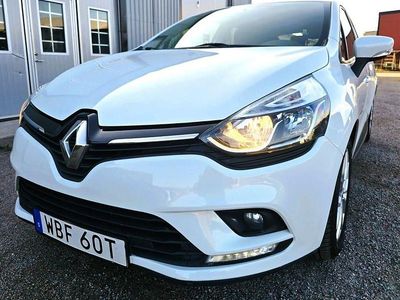 Vit Begagnad 2019 Renault Clio IV Zen Halvkombi | 88 500 kr (Marknadspris)