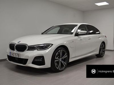 begagnad BMW 330e M-Sport Fartpilot HUD hk Laser Rattvärme