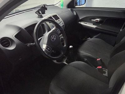 Begagnad 2010 Toyota Urban Cruiser Halvkombi | 28 000 kr (Marknadspris)