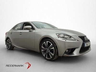 Begagnad Lexus IS300h Executive Line 223 HK (164 kW) 2014 Ljusgrå Sedan