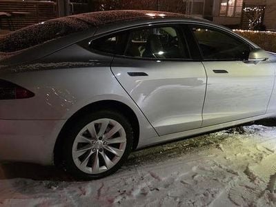 Quicksilver Begagnad 2018 Tesla Model S Halvkombi | 300 000 kr (Bra pris)