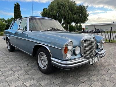 Begagnad Mercedes 300 200 HK (147 kW) 1971 Ljusblå Sedan