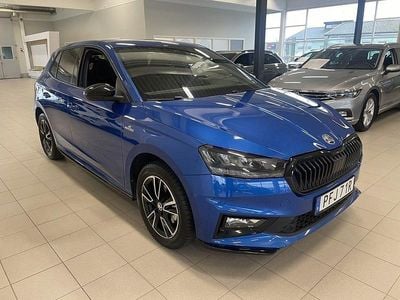 Blå (race blue metallic) Begagnad 2024 Skoda Fabia Monte Carlo Halvkombi | 209 000 kr (Marknadspris)