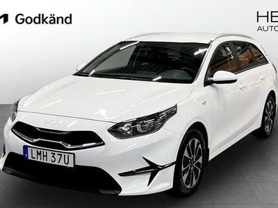 Vit Begagnad 2025 Kia Ceed Halvkombi | 250 000 kr (Superpris)