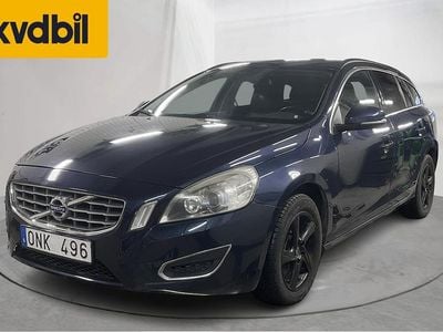 Begagnad Volvo V60 Momentum 163 HK (119 kW) 2013 Blå Kombi