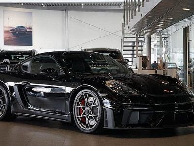 Porsche 718 Cayman GT4