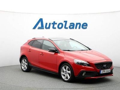 Begagnad Volvo V40 CC Summum 116 HK (85 kW) 2015 Röd Kombi
