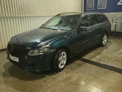 Begagnad 2016 Mercedes E220 Kombi | 99 000 kr
