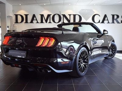 Svart Begagnad 2018 Ford Mustang GT Convertible Cab | 499 000 kr (Marknadspris)