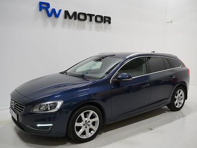 Begagnad Volvo V60 Summum 181 HK (133 kW) 2014 Blå Kombi