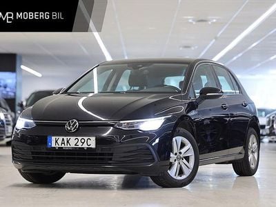 Svart Begagnad 2021 VW Golf VII | 229 900 kr