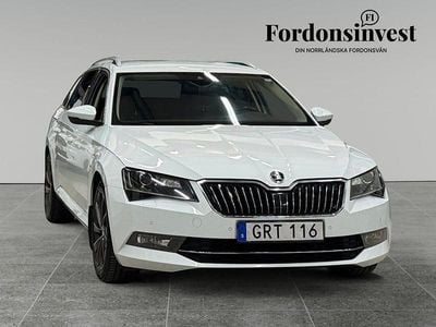 Begagnad Skoda Superb LAURIN & KLEMENT 190 HK (139 kW) 2016 Vit Kombi