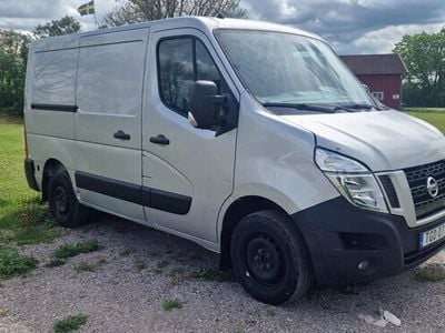 Nissan NV400
