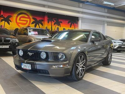 begagnad Ford Mustang GT 4.6 L V8 ,Sportavgas, 20" Fälgar 2005, Sportkupé