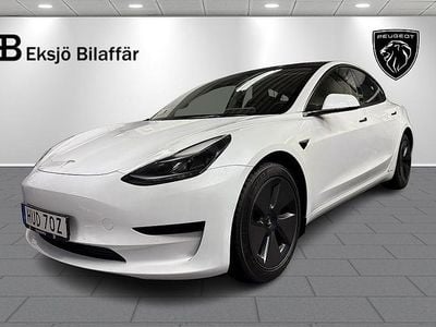 Begagnad Tesla Model 3 Standard Range 235 kW (320 HK) 2022 Vit Sedan