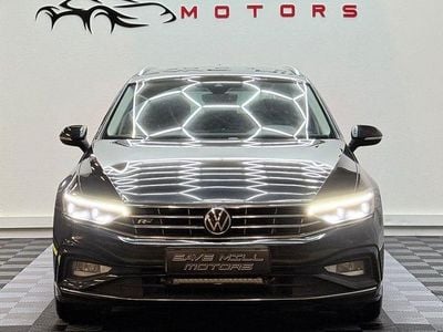 Svart Begagnad 2021 VW Passat R-line Kombi | 244 900 kr (Marknadspris)