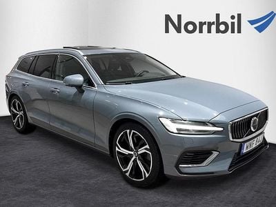 Grå Begagnad 2022 Volvo V60 Kombi | 399 000 kr (Dyr)