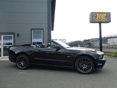 begagnad Ford Mustang GT Cab (Triple Black)