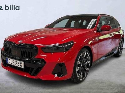 Röd Begagnad 2025 BMW 550e Kombi | 879 900 kr