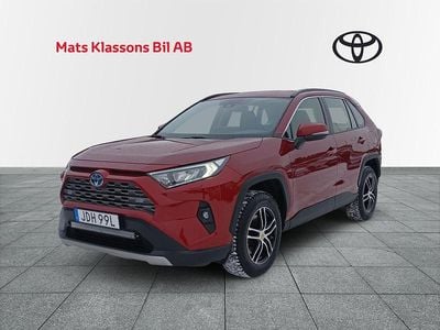Röd Begagnad 2022 Toyota RAV4 Hybrid Active SUV | 359 000 kr (Lite dyr)