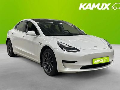 Vit Begagnad 2019 Tesla Model 3 Standard Range Plus Sedan | 199 800 kr (Marknadspris)