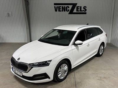 Vit Begagnad 2022 Skoda Octavia Ambition Kombi | 229 000 kr (Lite dyr)