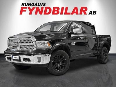 Svart Begagnad 2015 RAM 1500 Pickup | 409 900 kr