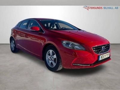 Begagnad Volvo V40 116 HK (85 kW) 2013 Röd