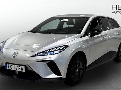 Grå (grey) Begagnad 2023 MG MG4 EV Halvkombi | 204 900 kr (Marknadspris)