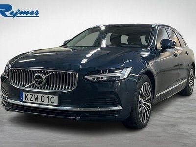 Denim blue metallic Begagnad 2024 Volvo V90 Core Kombi | 399 900 kr (Marknadspris)